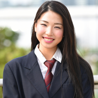 乱視用カラコンで学校でもオシャレがしたい！